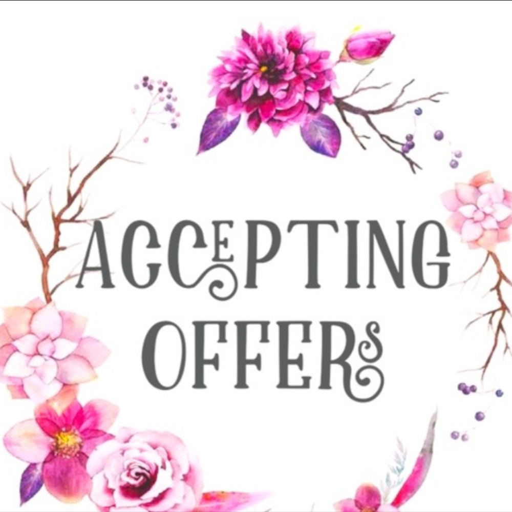 ❤️💥ACCEPTING ALL OFFERS